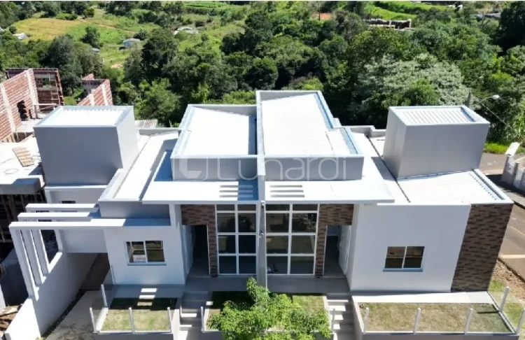 Casa com 3 Dormitórios - Lunardi Imóveis