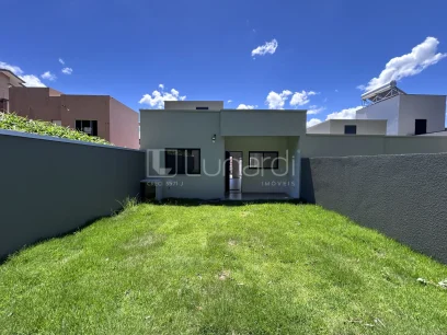 Casa com 2 Dormitórios - Miniatura - Lunardi Imóveis