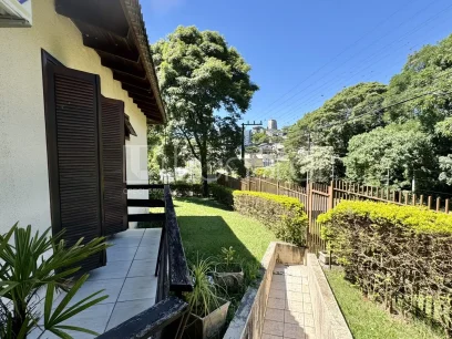 Casa com 4 Dormitórios - Miniatura - Lunardi Imóveis