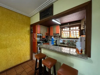 Casa com 3 Dormitórios - Miniatura - Lunardi Imóveis