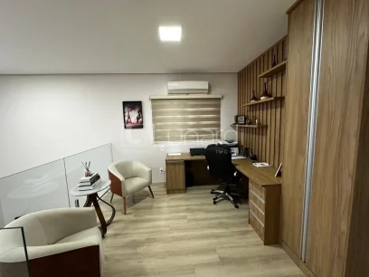 Casa com 2 Dormitórios - Miniatura - Lunardi Imóveis