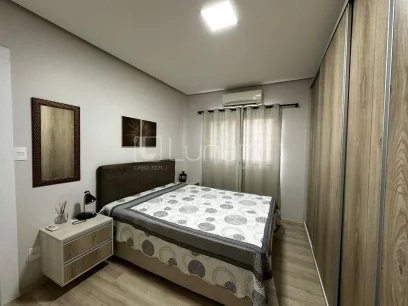 Casa com 2 Dormitórios - Miniatura - Lunardi Imóveis