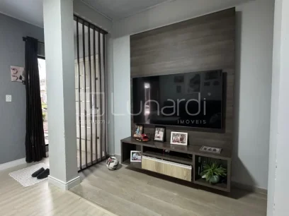 Casa com 2 Dormitórios - Miniatura - Lunardi Imóveis