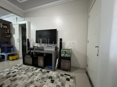 Casa com 2 Dormitórios - Miniatura - Lunardi Imóveis