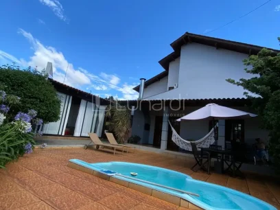 Casa com 2 Suítes - Miniatura - Lunardi Imóveis