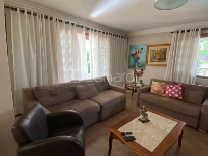 Casa com 2 Suítes - Miniatura - Lunardi Imóveis