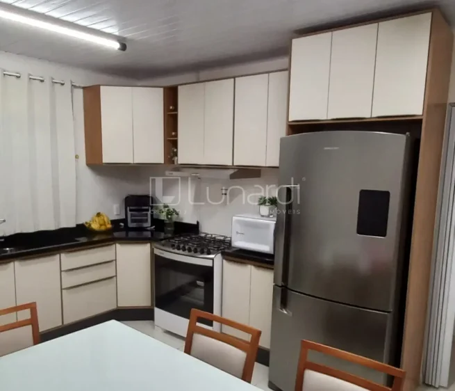 Casa com 3 Dormitórios - Lunardi Imóveis