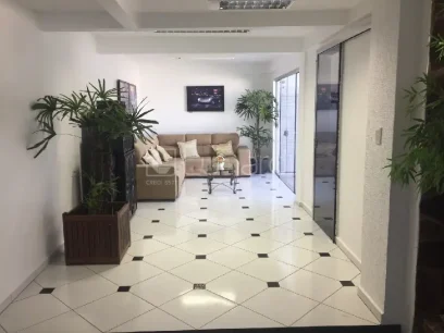 Casa com 5 Dormitórios - Miniatura - Lunardi Imóveis