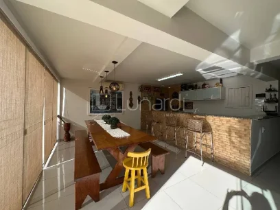 Casa com 3 Dormitórios - Miniatura - Lunardi Imóveis