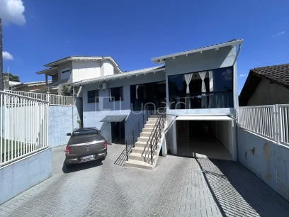 Casa com 3 Dormitórios - Miniatura - Lunardi Imóveis