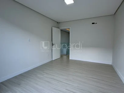 Casa com 3 Suítes - Miniatura - Lunardi Imóveis