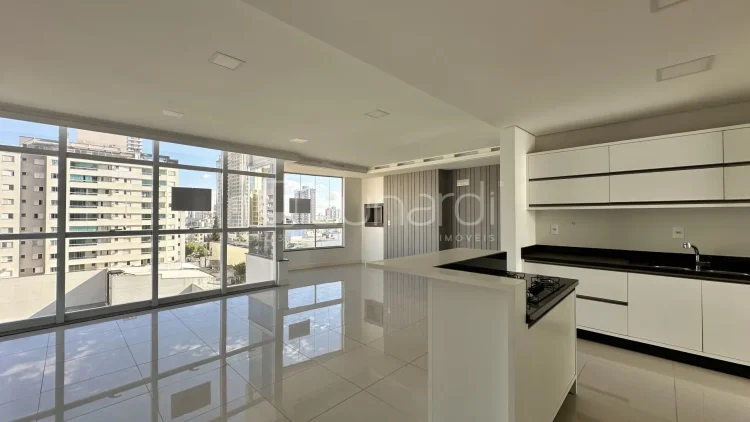 Apartamento com 3 Suítes - Lunardi Imóveis