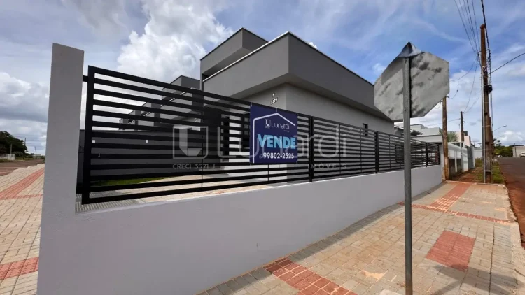 Casa com 2 Dormitórios - Lunardi Imóveis