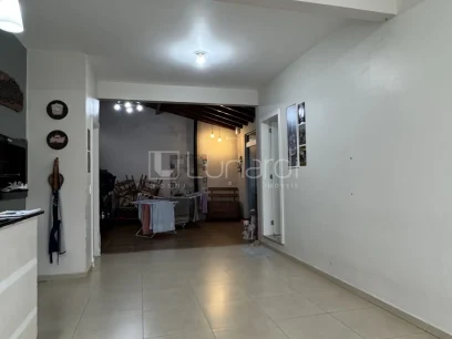 Casa com 2 Dormitórios - Miniatura - Lunardi Imóveis