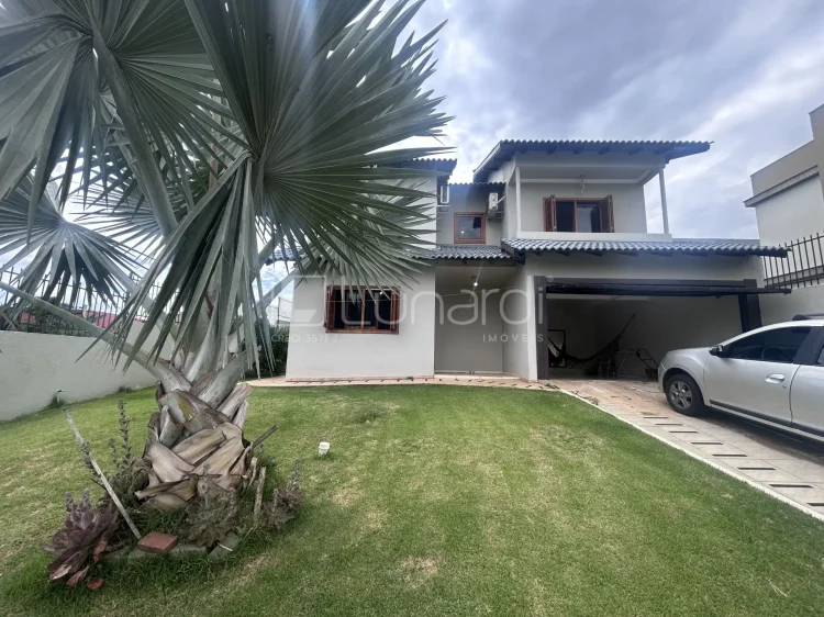 Casa com 3 Dormitórios - Lunardi Imóveis