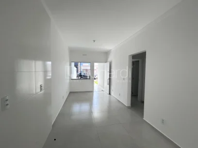 Casa com 2 Dormitórios - Miniatura - Lunardi Imóveis