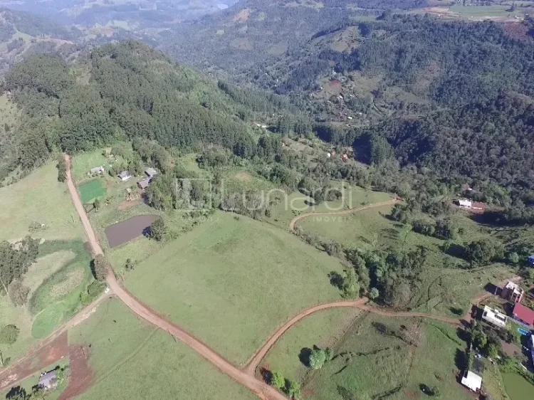 Área - Lunardi Imóveis