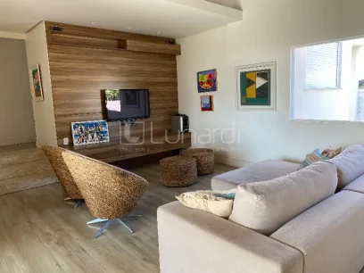 Casa com 4 Suítes - Miniatura - Lunardi Imóveis