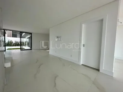 Casa com 3 Suítes - Miniatura - Lunardi Imóveis