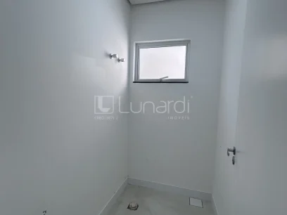 Casa com 4 Dormitórios - Miniatura - Lunardi Imóveis