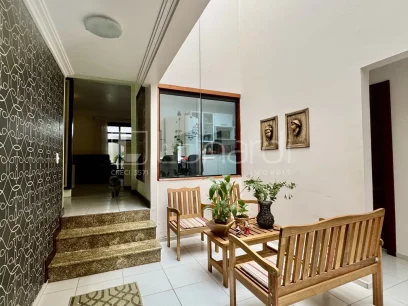 Casa com 4 Dormitórios - Miniatura - Lunardi Imóveis