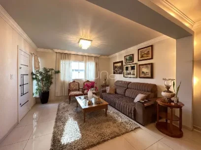 Casa com 3 Dormitórios - Miniatura - Lunardi Imóveis