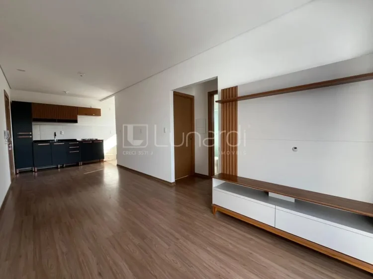 Apartamento com 2 Dormitórios - Lunardi Imóveis
