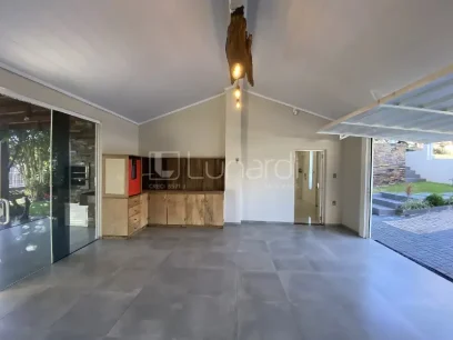 Casa com 3 Dormitórios - Miniatura - Lunardi Imóveis