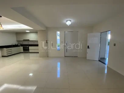 Casa com 3 Dormitórios - Miniatura - Lunardi Imóveis