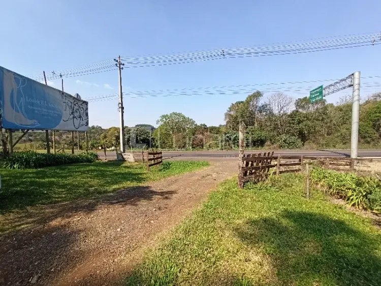 Área - Lunardi Imóveis