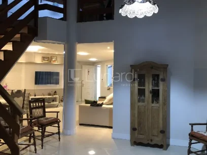 Casa com 3 Dormitórios - Miniatura - Lunardi Imóveis