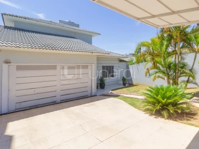 Casa com 3 Dormitórios - Miniatura - Lunardi Imóveis