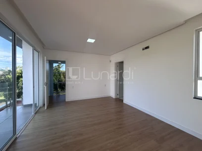 Casa com 4 Dormitórios - Miniatura - Lunardi Imóveis