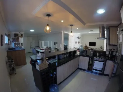 Casa com 3 Suítes - Miniatura - Lunardi Imóveis