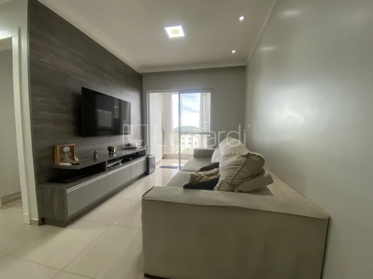 Apartamento com 2 Dormitórios - Lunardi Imóveis