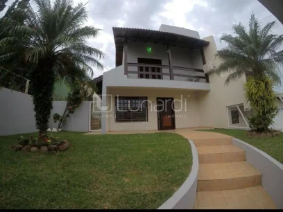 Casa com 3 Dormitórios - Lunardi Imóveis