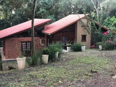 Casa com 3 Dormitórios - Lunardi Imóveis