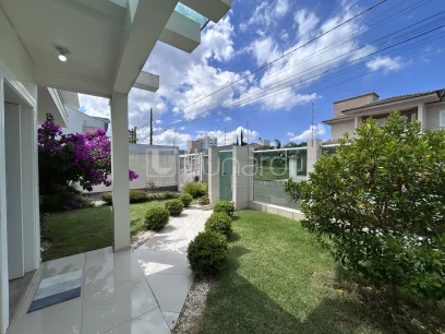 Casa com 2 Dormitórios - Miniatura - Lunardi Imóveis