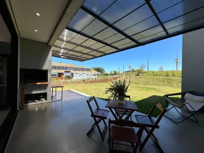 Casa com 4 Suítes - Miniatura - Lunardi Imóveis