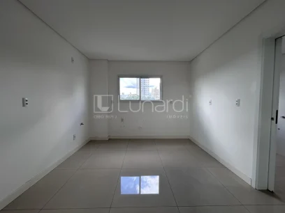 Apartamento com 3 Suítes - Miniatura - Lunardi Imóveis