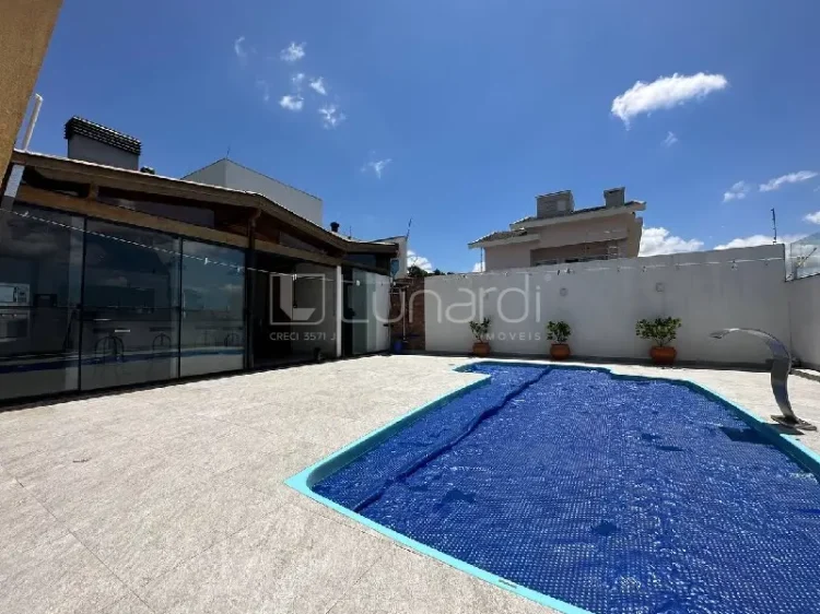 Casa com 3 Dormitórios - Lunardi Imóveis