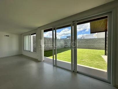 Casa com 3 Suítes - Miniatura - Lunardi Imóveis