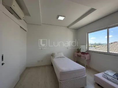 Casa com 3 Dormitórios - Miniatura - Lunardi Imóveis