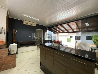 Casa com 3 Dormitórios - Miniatura - Lunardi Imóveis