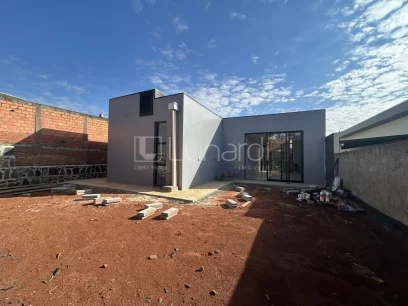 Casa com 2 Dormitórios - Miniatura - Lunardi Imóveis