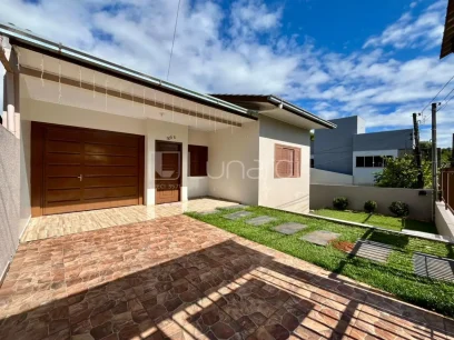 Casa com 3 Dormitórios - Lunardi Imóveis