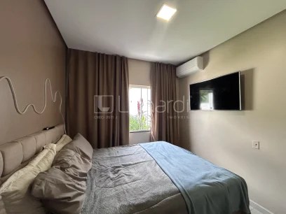 Casa com 2 Dormitórios - Miniatura - Lunardi Imóveis