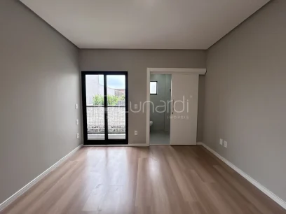 Sobrado com 3 Dormitórios - Miniatura - Lunardi Imóveis