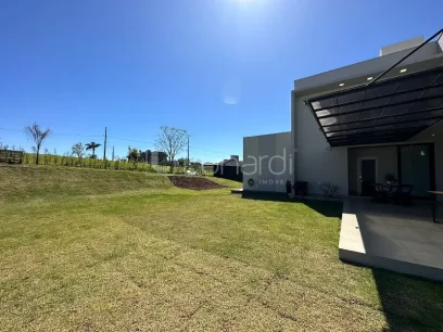 Casa com 4 Suítes - Miniatura - Lunardi Imóveis