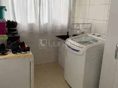 Casa com 3 Dormitórios - Miniatura - Lunardi Imóveis